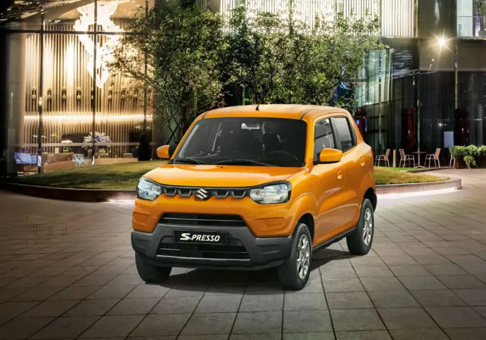 Suzuki S-Presso color amarillo